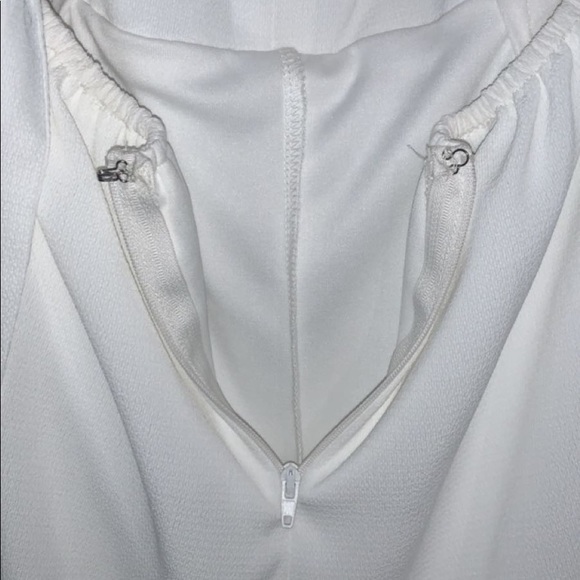 Ivory Jumpsuit 🎀 - Picture 2 of 7